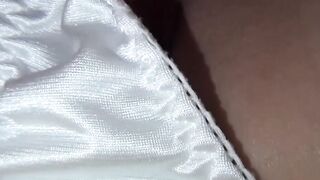 Japanese woman has her pussy revealed by voyeur and taped