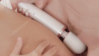 SLAYED Natural Goddess Kendra Ravishes Blakes Curvy Body