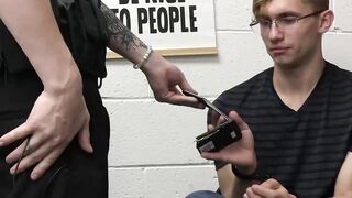 Perps4Sale.com - Homo perp Darron Bluu dominated by sweet officer Cole Church
