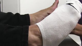 Muscular masked hunk foot worshiped and toe sucked