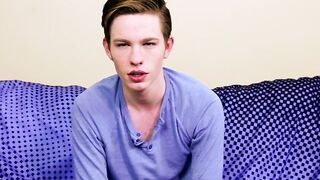 Twink interviewed before shoving fingers inside of his ass