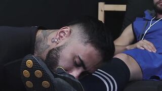 Athletic jocks worship and lick each others feet and toes