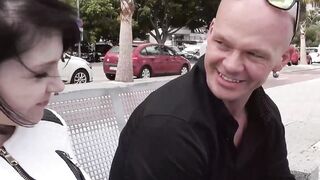 Stockinged Cutie give turf job