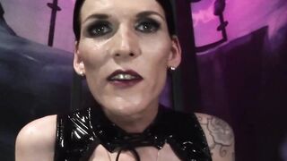 Skinny girlfriend masturbating into bdsm film