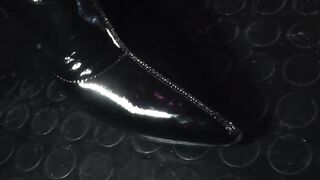 Skinny girlfriend masturbating into bdsm film