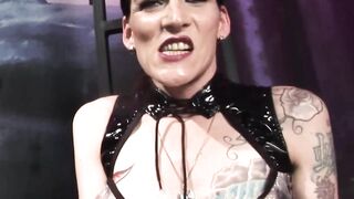 Skinny girlfriend masturbating into bdsm film