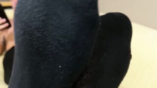 Handsome Drew Harper shows off his perfect and suckable feet