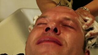 Sexsual hairdresser gets banged!