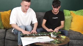 Amateur Tim Gottfrids wrapped cock is being put to good use in Malachis little hole