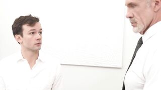 FunSizeBoys Biggest DILF Dallas Steele powerfucks little Logan Cross
