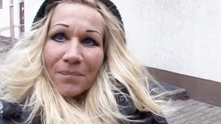 Deutsche Mutter von der Straße zum Sex überredet für Geld