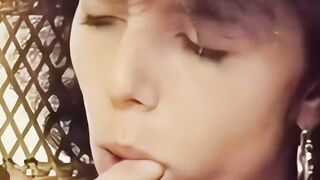 mom masturbating into this retro clip