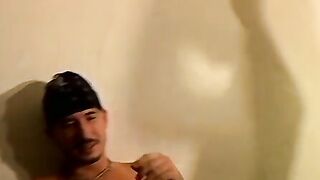 Straight thugs competing who will cum first while jerking