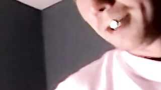 Amateur masturbator Pearl comes hard after solo session