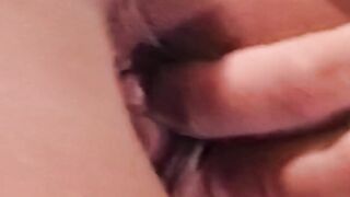 Amateur bitch fucking into the kitchen