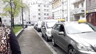 Amateur wench give oral sex to the driver
