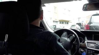 Amateur wench give oral sex to the driver