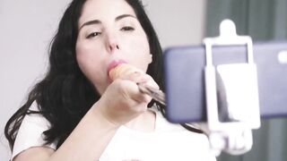 Dark Haired bitch fucks the selfie stick