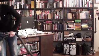 Euro amateur bitch give point of view oral sex