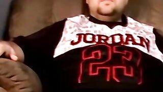 Horny fat guy gets intense BJ in kinky interracial encounter