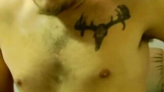 Big youngster masturbates and get sucked by a mature homo