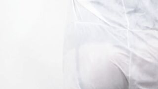 Fat older nympho sucking off penis