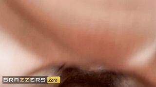 Brazzers - Azul Hermosa Performs a Sexsual Striptease for Johnny Sins before getting Nailed