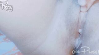 Amateur oriental Vagina Finger Fuck Close-Up