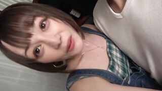A short-cut female college school girl (22) from Kansai, a signboard women of an izakaya. An energetic women with a too incredible personality. She pretends to be a hip cowgirl SEX.