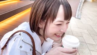 A short-cut female college school girl (22) from Kansai, a signboard women of an izakaya. An energetic women with a too incredible personality. She pretends to be a hip cowgirl SEX.