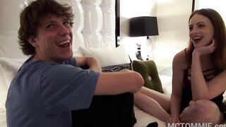 Real amateur Elita Shaw gets a jizzed
