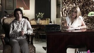 milf psychologist Nicky Thorne DPed with a long penis and a long vibrator
