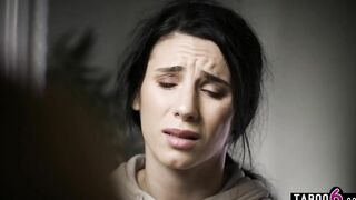 milf psychologist Nicky Thorne DPed with a long penis and a long vibrator