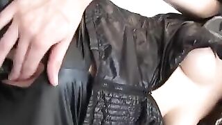 Bae cunt with mouth into rubber ride a huge ebony dildo