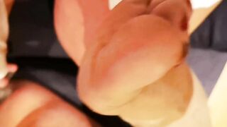 Cheating Glasgow fiance – using vibrator on my butt close-up