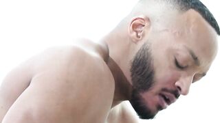 BBC jock Dillon Diaz fucks inked Vincent OReilly bareback