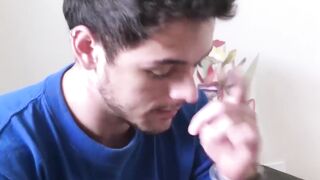Attractive Maximiliano explodes gooey cum while getting rimmed