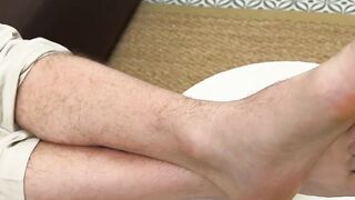 Hunky Bax showed off his gorgeous body and suckable feet while relaxing