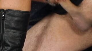 Sinfully milf eating rough penis