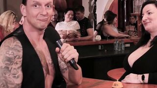 Kinky swingers fucking into groupsex