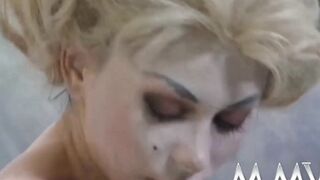 Sensual babes masturbating rough