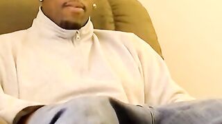 Amateur homos have an interracial cock sucking session