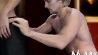 Sensual Hottie gets gangbanged