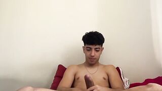 Cute Hunk Henry Lynes enjoys stroking his huge cock in his bed