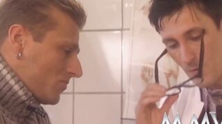 Tempting whore fucking a lucky doctor