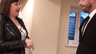 PascalsVideo.com - Chubby whore Laura Louise loves feeling intense while fucking