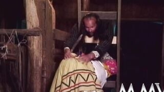 Old bitch blowing penis