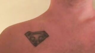 Inked middle aged amateur guy cums on a plate after jerking