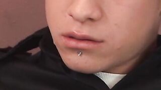 Attractive amateur twink Gustavo pleases himself on a bed