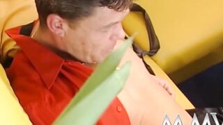 Dark Hair slut gets facialized